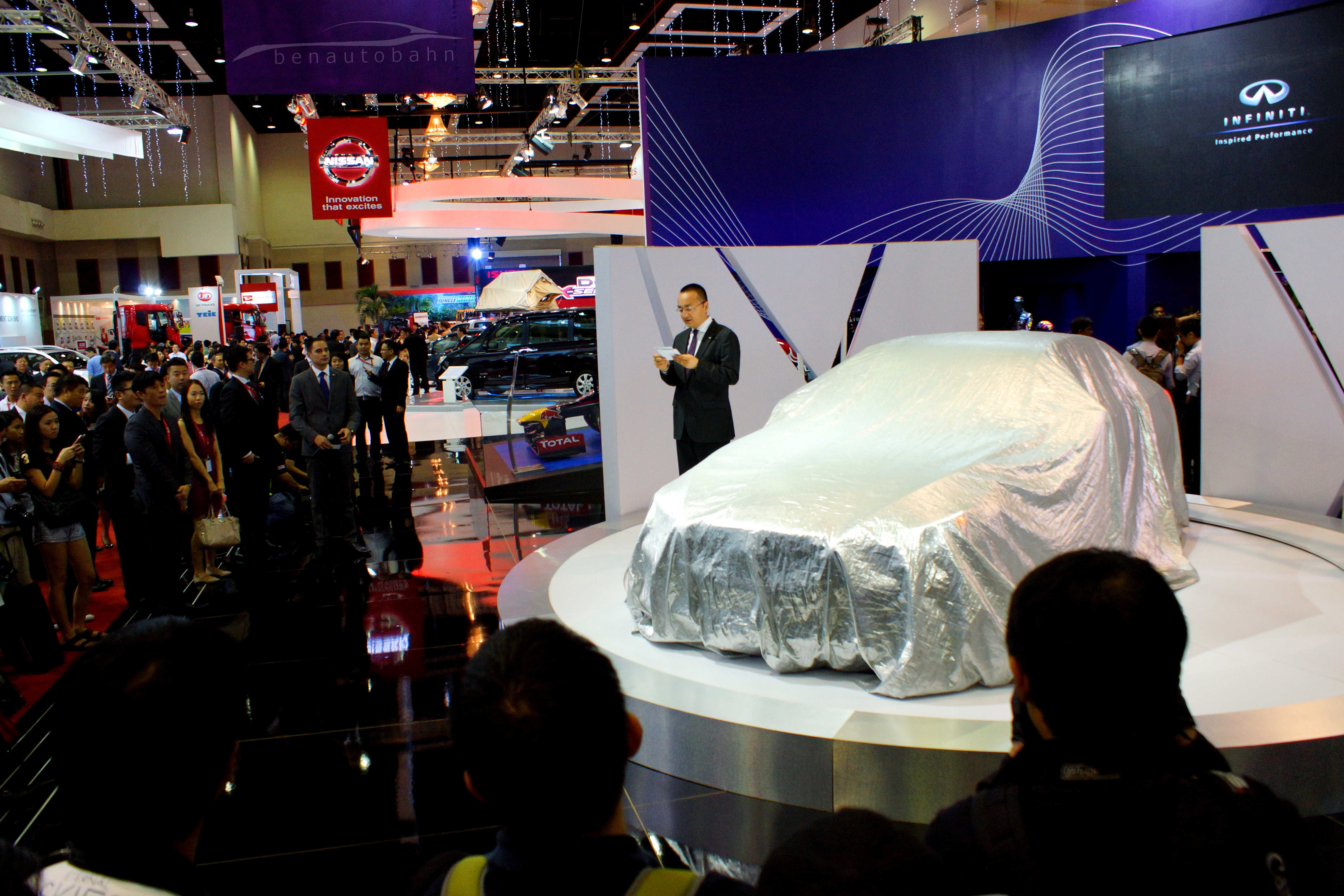 Infiniti Q50 about to be revealed